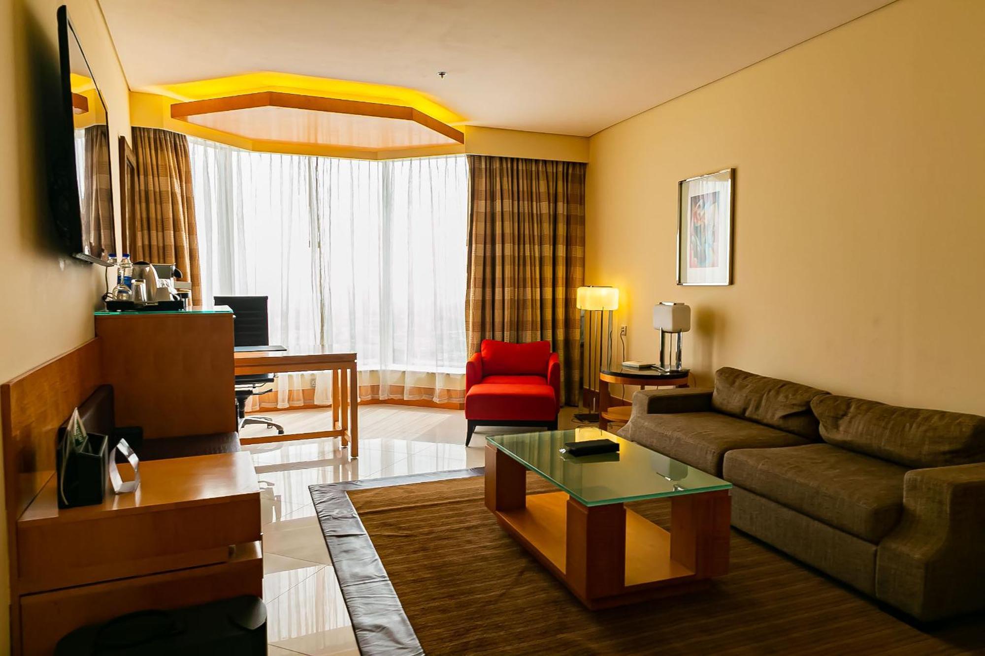 Lagos Continental Hotel Bagian luar foto